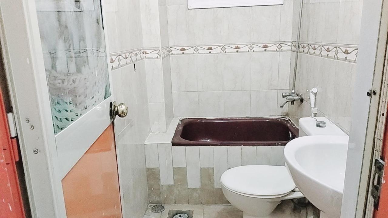 Family Apartment - Next To Abdeen Palace And Museum El El Cairo Exterior foto