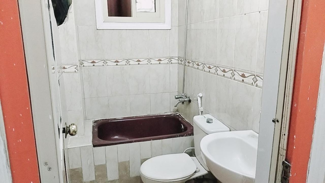 Family Apartment - Next To Abdeen Palace And Museum El El Cairo Exterior foto